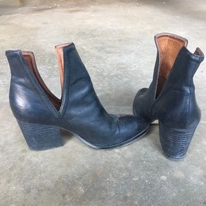 Ankle boots